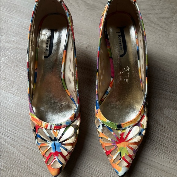 J. Renee Women's Winset Rainbow Floral Kitten Heels - SIZE 6.5 - Picture 2 of 16